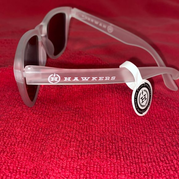 Hawkers Glacier White Plastic Frame Ultra Violet 400 Green Polarized Lens in Box - Picture 5 of 9